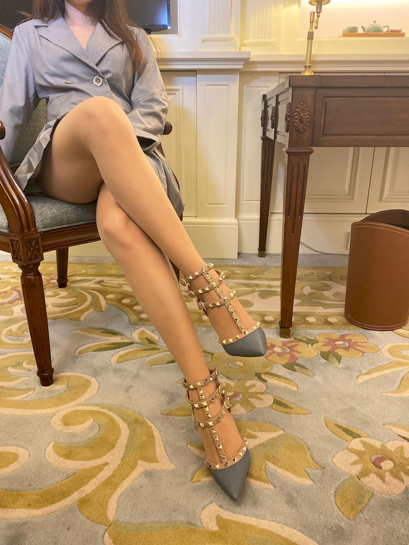 软妹小九九July芝岚丝袜美脚自拍写真下载-28.jpg