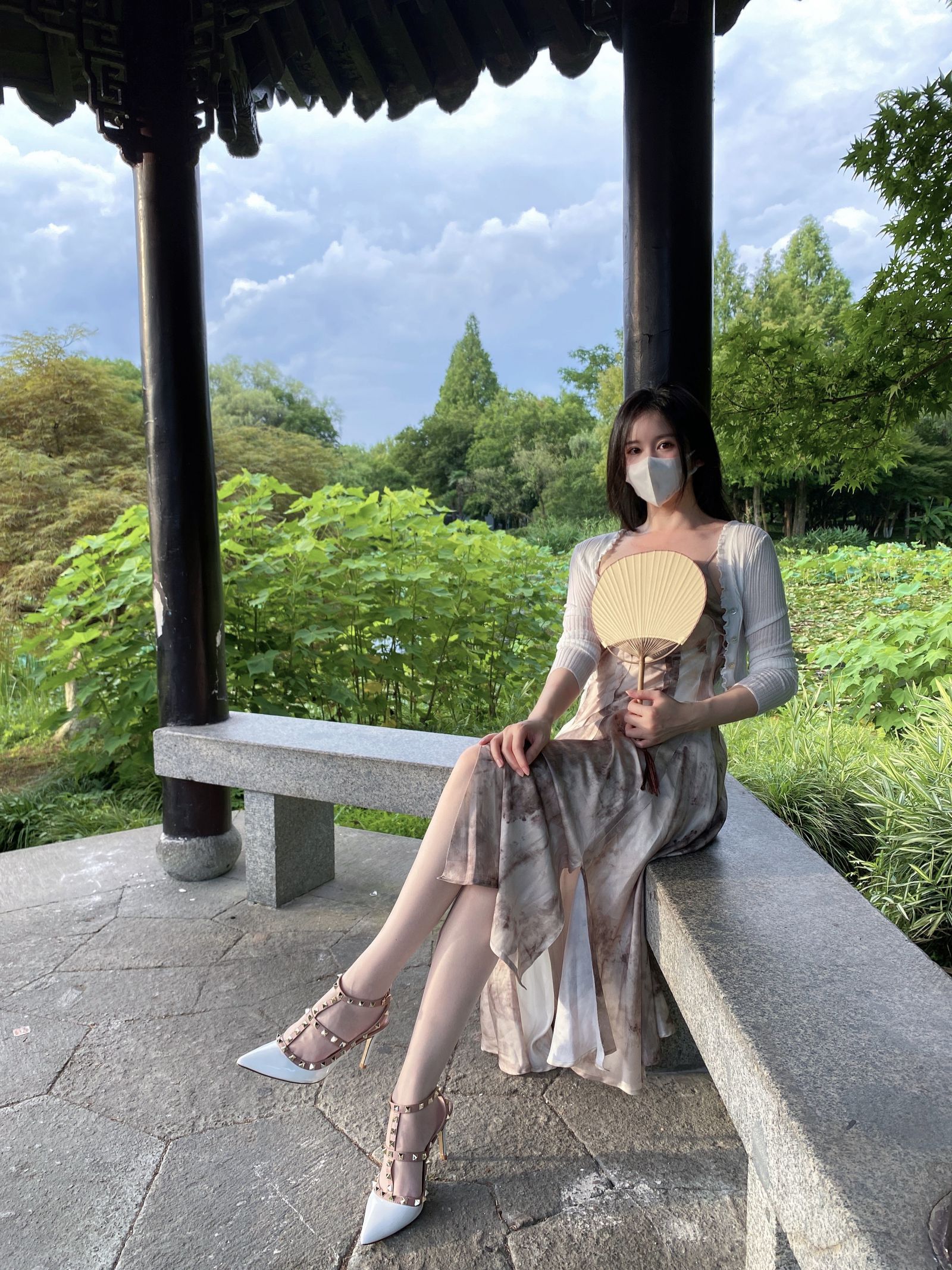 软妹小九九July芝岚丝袜美脚自拍写真下载-37.jpg